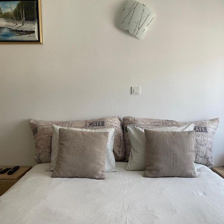 Elena Apartment Palit Exterior photo