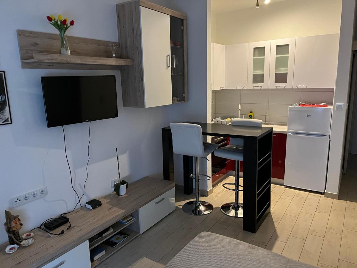 Elena Apartment Palit Exterior photo
