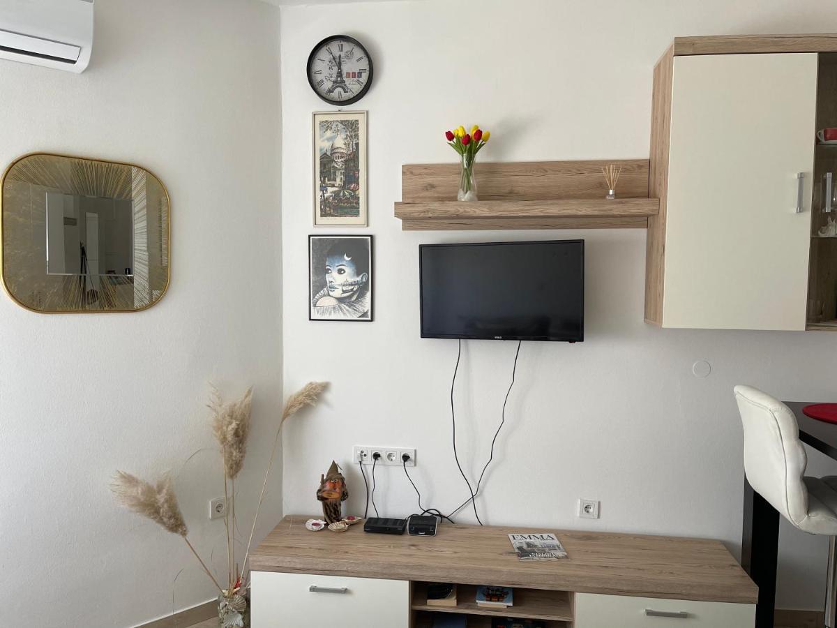 Elena Apartment Palit Exterior photo