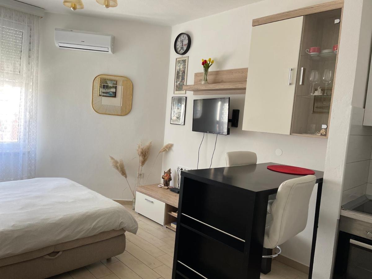 Elena Apartment Palit Exterior photo